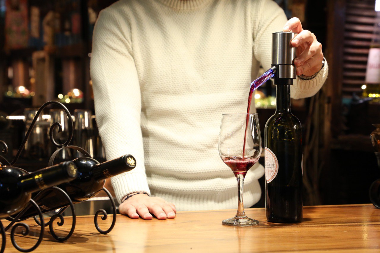 Electric Wine Pourer